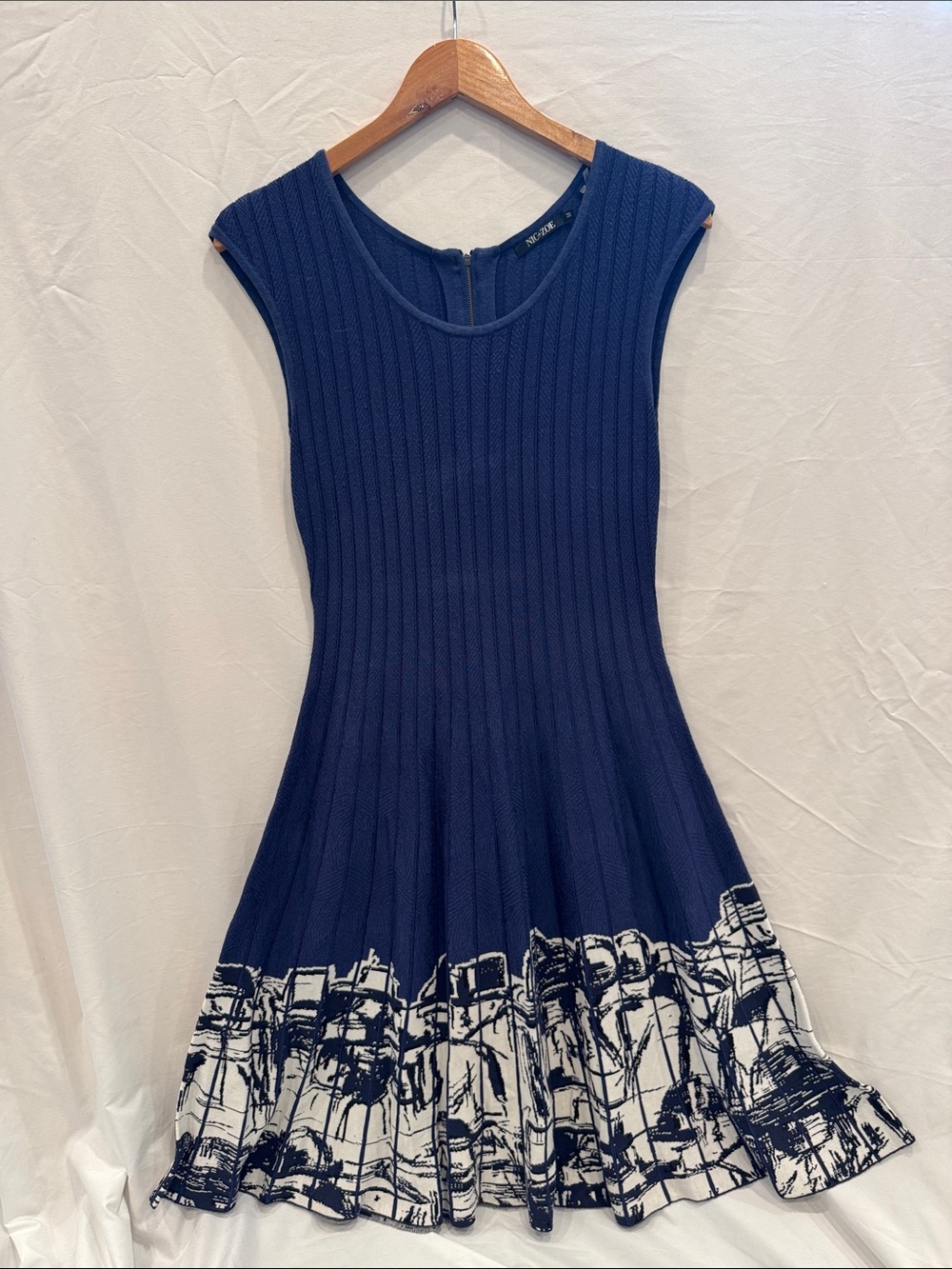 NIC+ZOE Navy Cotton Knit Fit-and-Flare Midi with White Border Print, Size M